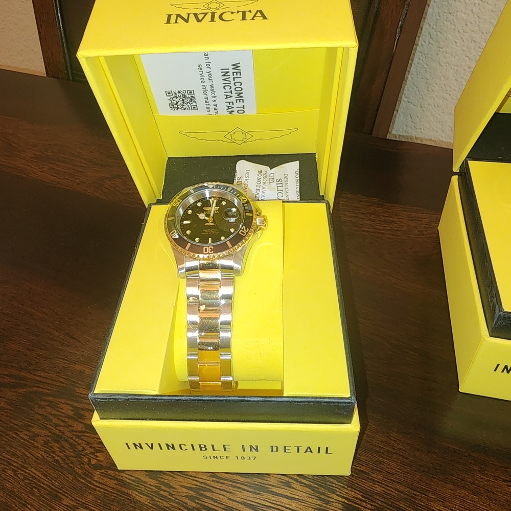 Invicta Men's Two-Tone Watch - Black and Gold